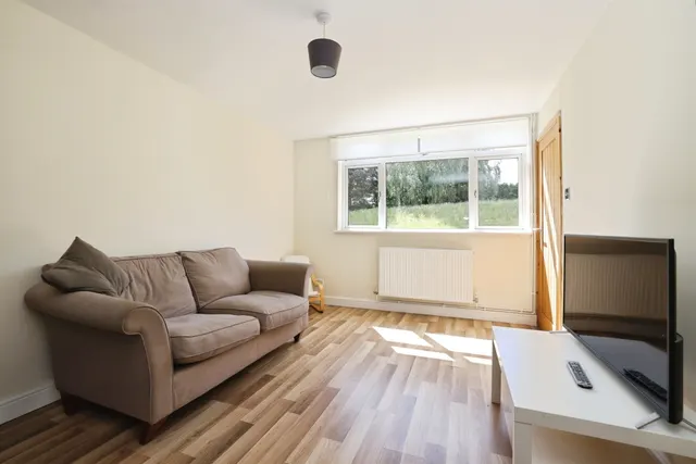 Woodland Way, Devizes, SN10, photo 3