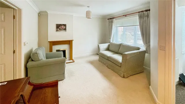 Clopton Close, Stratford-upon-Avon, CV37, photo 3