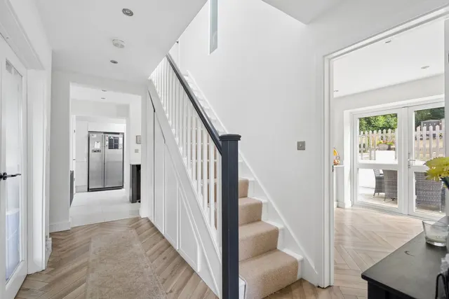 Whitelands Avenue, Chorleywood, WD3, photo 3
