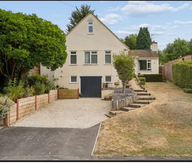 Whitelands Avenue, Chorleywood, WD3, photo 1
