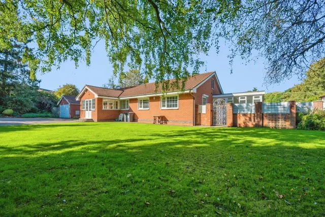 Watling Street, Wilnecote, B77, photo 3