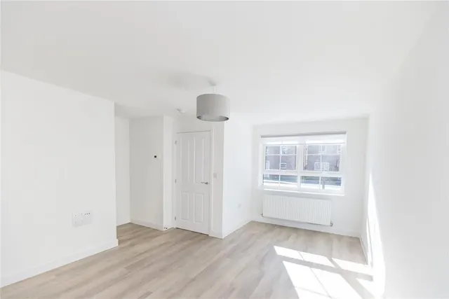 Spitfire Drive, Hailsham, BN27, photo 2
