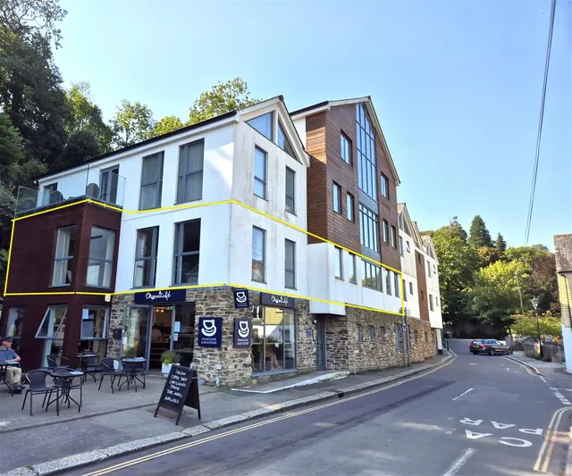 Station Road, Fowey, photo 1