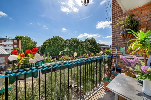Martley House, Patmore Estate, SW8, photo 1