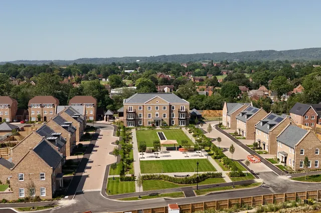 The Orchards, Leighwood Fields, GU6, photo 1