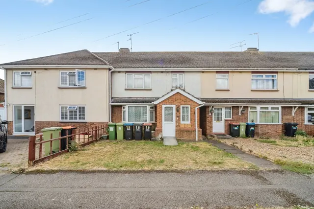 The Limes, Bletchley, Milton Keynes, Buckinghamshire, MK2, photo 1