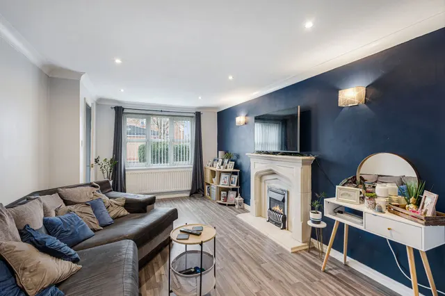 Photo 2 — Dodson Close, Ashton-In-Makerfield, Wigan, Wigan, WN4 8TY