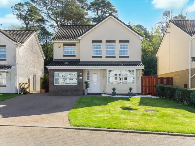 Castle Wemyss Drive, WEMYSS BAY, Renfrewshire, PA18, photo 1