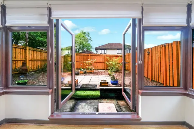 Arns Grove, Alloa, FK10, photo 3