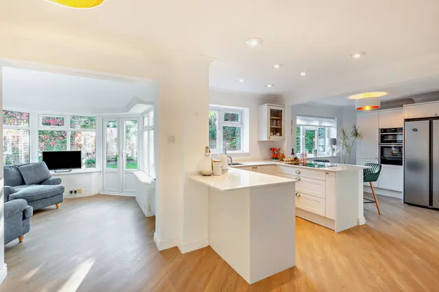 Winkfield Row, Bracknell, RG42, photo 2