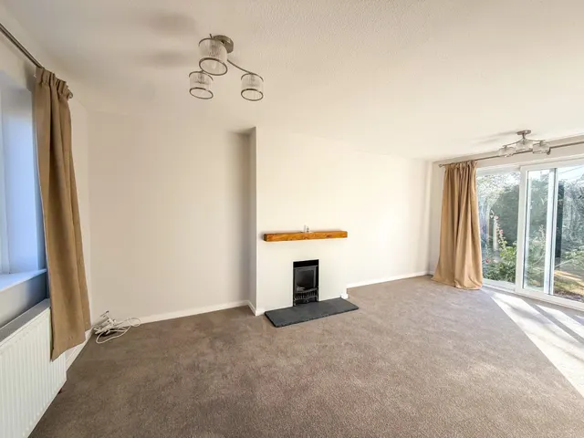 Laurel Drive, Nailsea, BS48, photo 3