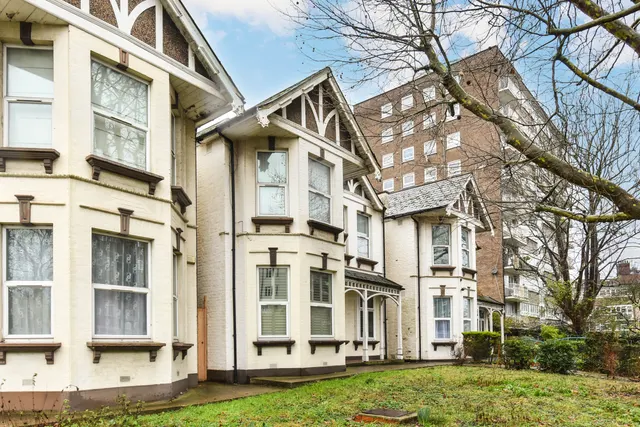 Photo 3 — Shoot Up Hill, LONDON, NW2 3QA