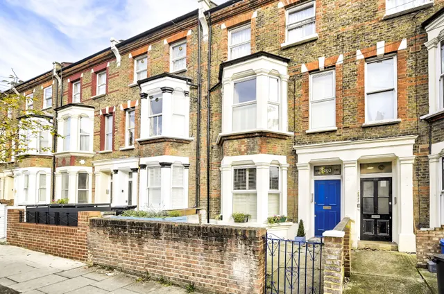 Photo 3 — 203b Bravington Road, London