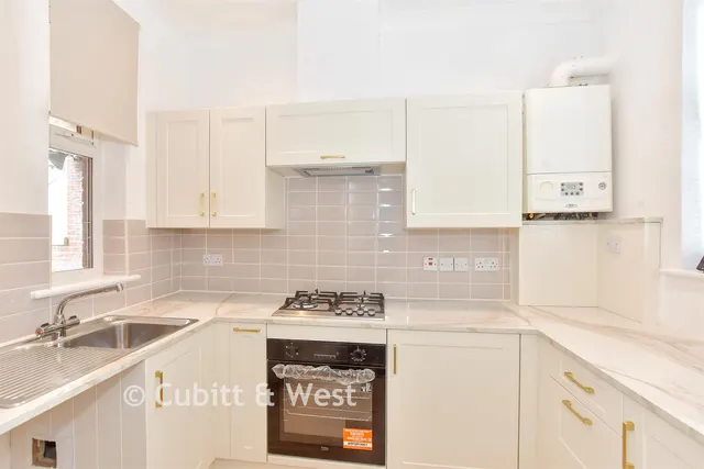 Sheffield Road, Portsmouth, PO1, photo 2