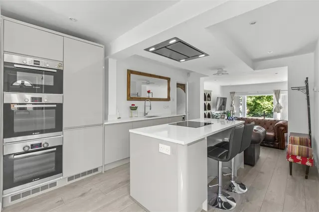Carrs Drive, High Wycombe, HP12, photo 3