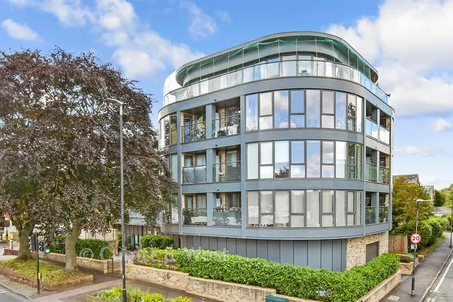 Manor Road, Wallington, SM6, photo 1