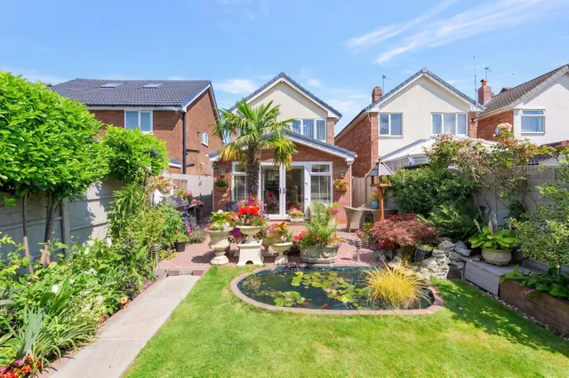 Hednesford Road, Brownhills, photo 1