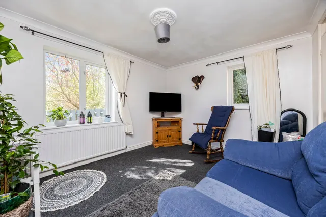 Drummond Close, Haywards Heath, RH16, photo 2