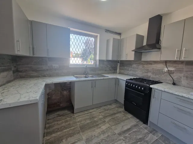 Pontefract, WF8, photo 2