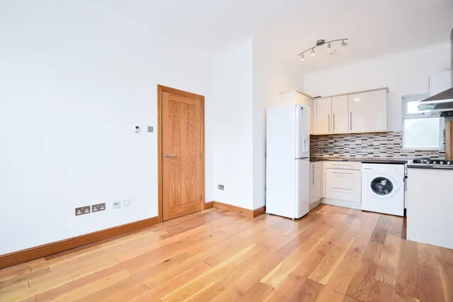 Perry Hill, Catford, SE6, photo 1