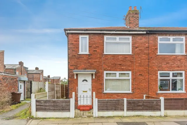 Arundel Street, Wardley, Swinton, Manchester, M27, photo 1