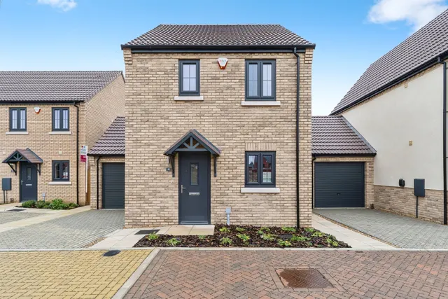 Edwards Way, Manea, March, photo 1
