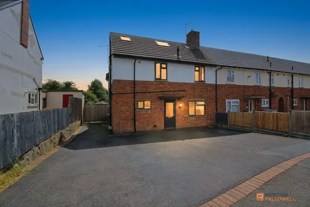 Woodland Drive, Leicester, LE3, photo 1