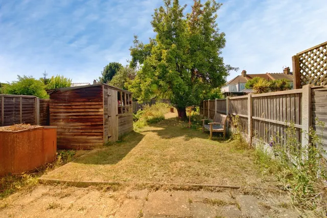 Photo 2 — Sandringham Road, Southend-on-Sea, Essex, SS1
