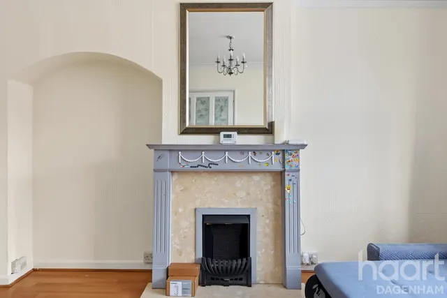 Ilchester Road, Dagenham, RM8, photo 2