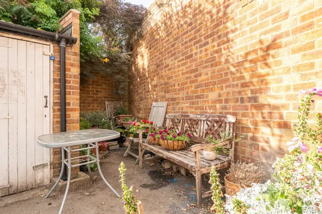 Enfield Road, Enfield, EN2, photo 2