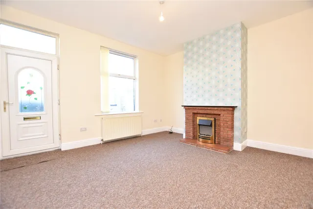 Marsh Street, Cleckheaton, BD19, photo 2