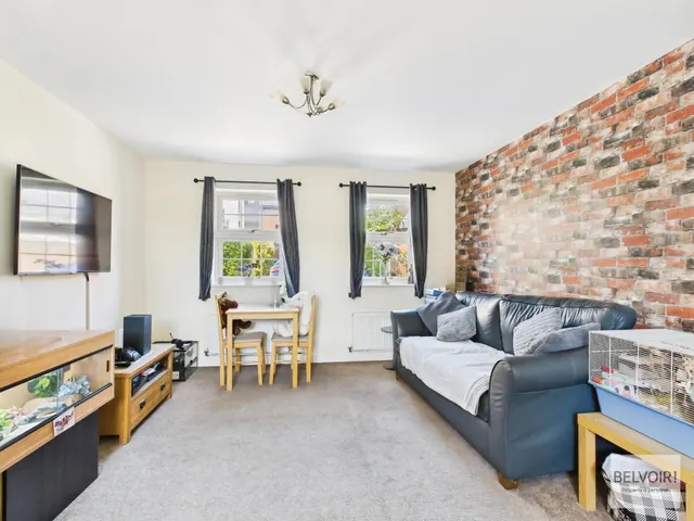 Photo 2 — Stockwell Avenue, Kiveton Park, Sheffield, S26