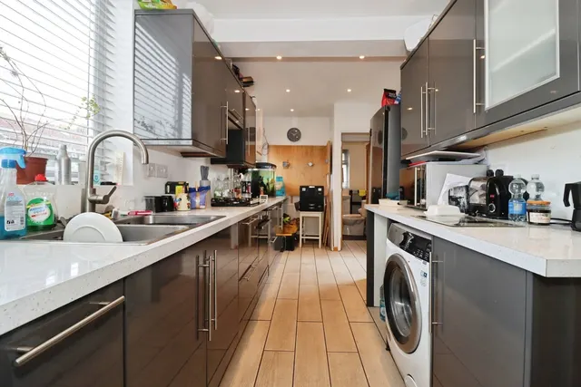 Photo 2 — Argyle Road, Fishponds, Bristol, BS16
