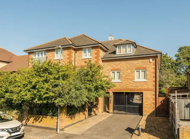 The Retreat, Surbiton, KT5, photo 1