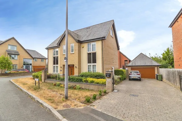 Harley Drive, Walton, MK7, photo 1