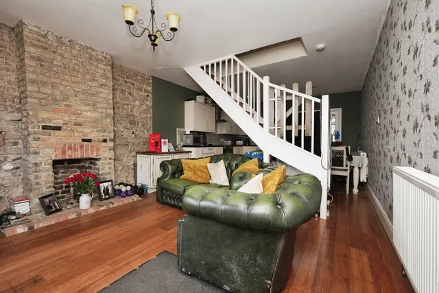 Photo 2 — Oswald Road, Dover, Kent, CT17