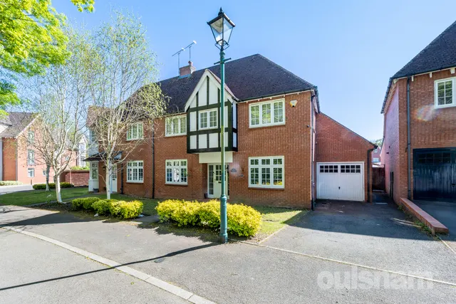Middlepark Drive, Northfield, Birmingham, West Midlands, B31 2FL, photo 1