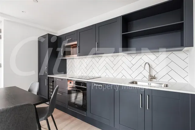 Fulton Road, Wembley, HA9, photo 2