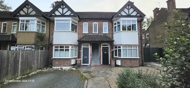 Christchurch Avenue, Harrow, HA3, photo 1