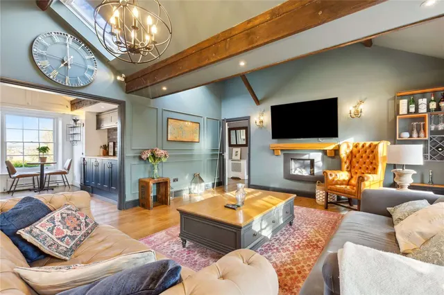 Holland Park Avenue, London, W11 4UE, photo 1