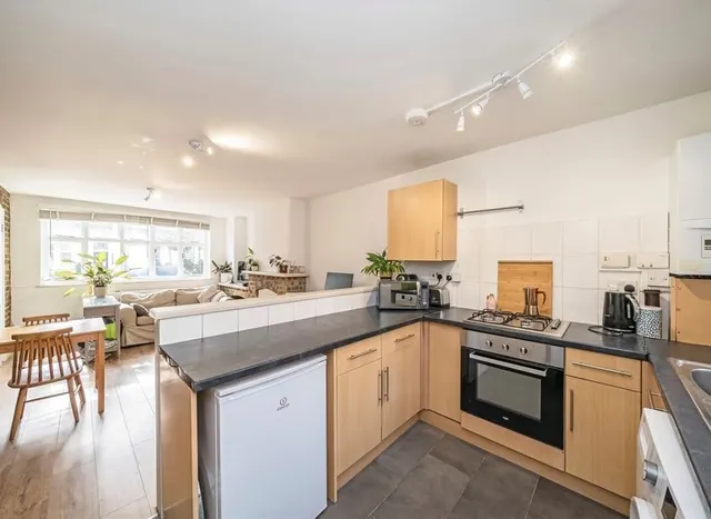 Photo 2 — Hindmans Road, East Dulwich, SE22