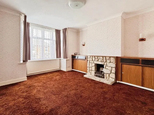 School Lane, Carisbrooke, PO30, photo 2