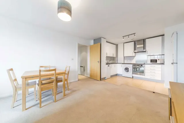 Admiral House, Nine Elms, photo 1