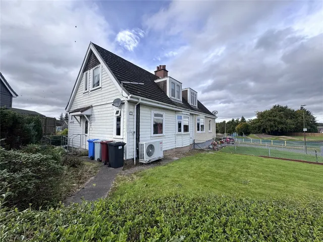 Springhill Avenue, Douglas, ML11, photo 1