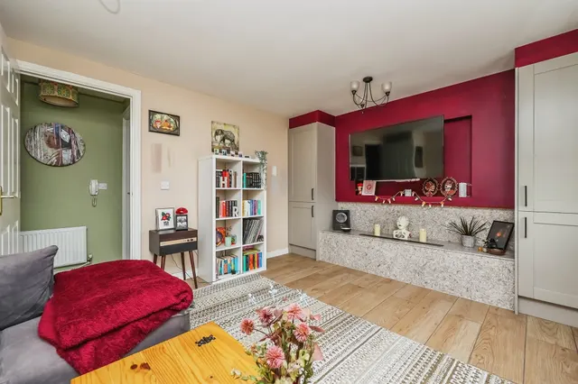 Bodill Gardens, Hucknall, NG15, photo 2