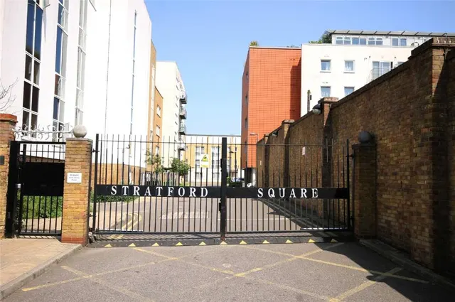 Flint Close, Stratford, E15, photo 2