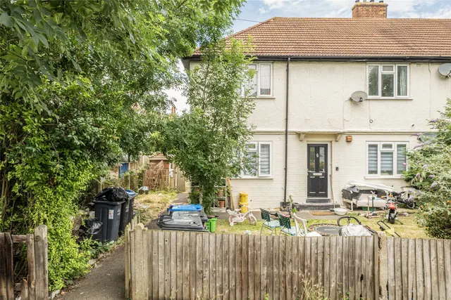 Eldertree Place, Mitcham, CR4 1AH, photo 1