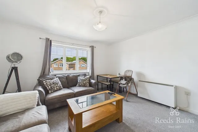 Photo 2 — Oak Tree Court, Haxby, North Yorkshire, YO32