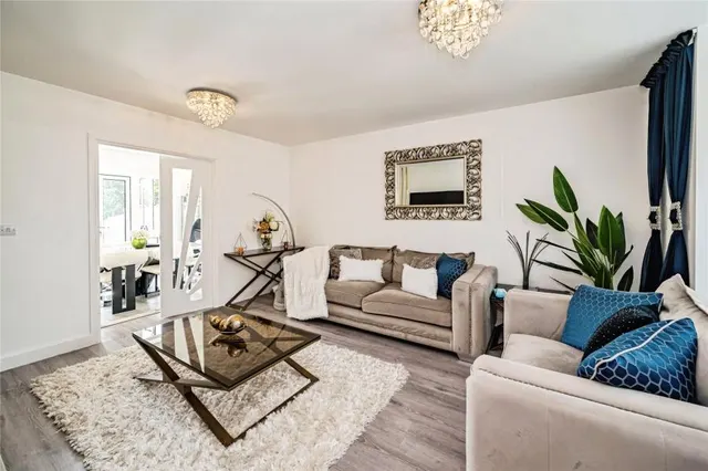 Boundary Drive, Wexham, SL2, photo 2