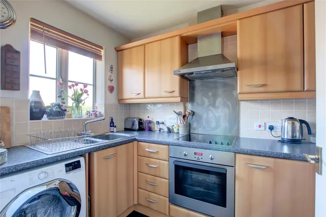 Photo 2 — Hawthorn Rise, Tibberton, Droitwich, Worcestershire, WR9 7NU